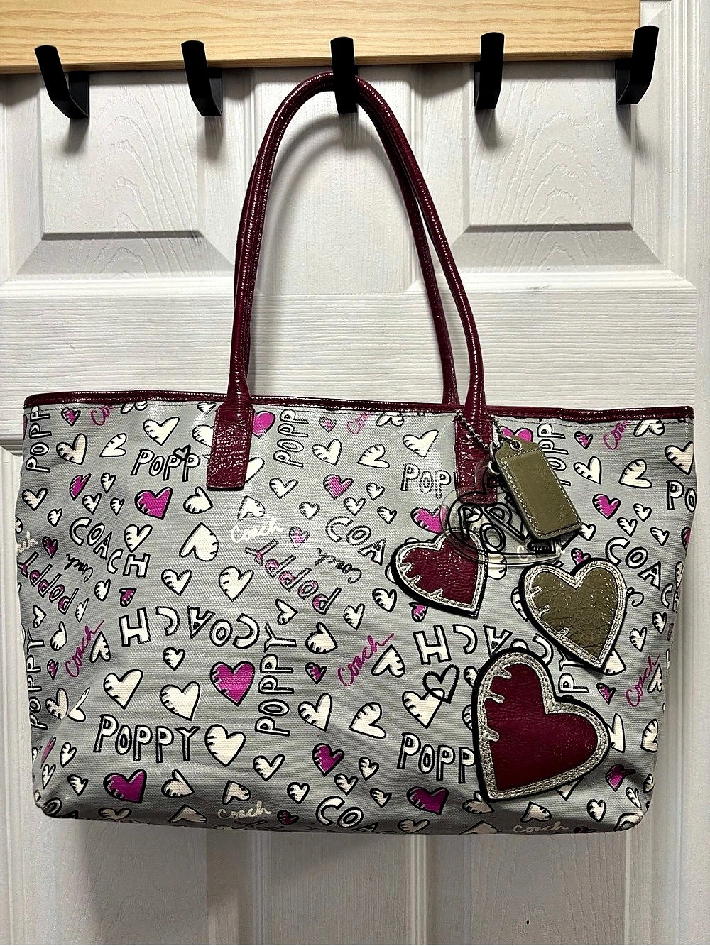 Coach Poppy L1076-16507 Graffiti Heart Glam Coated Canvas Tote Bag EUC